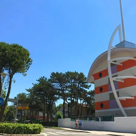 Flat In A With Shared Pool アパート ビビオーネ