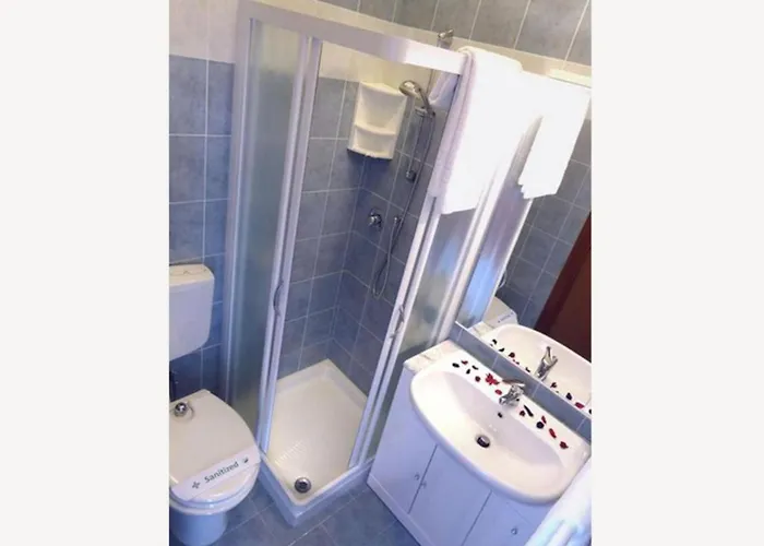 Flat In A With Shared Pool ビビオーネ